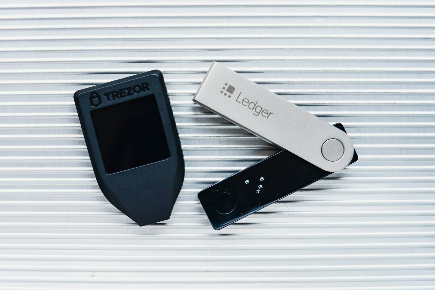 Soğuk Cüzdan Trezor Ledger